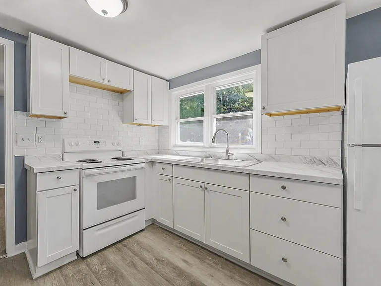4620 Brookhaven Rd — Photo 3