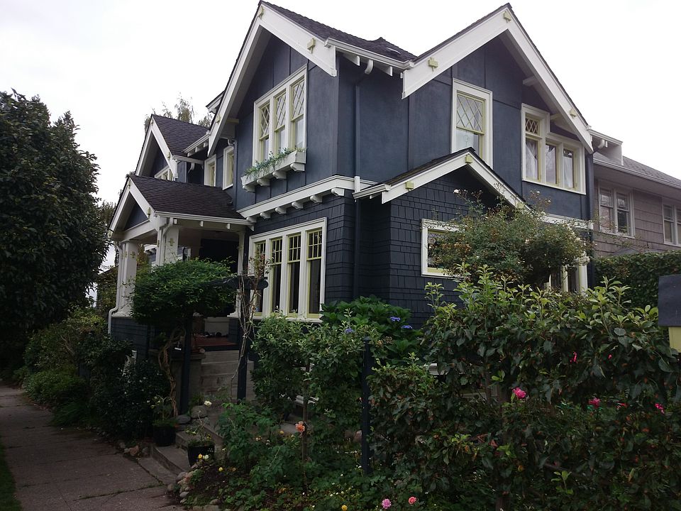 2nd image of 3303 S Plum St