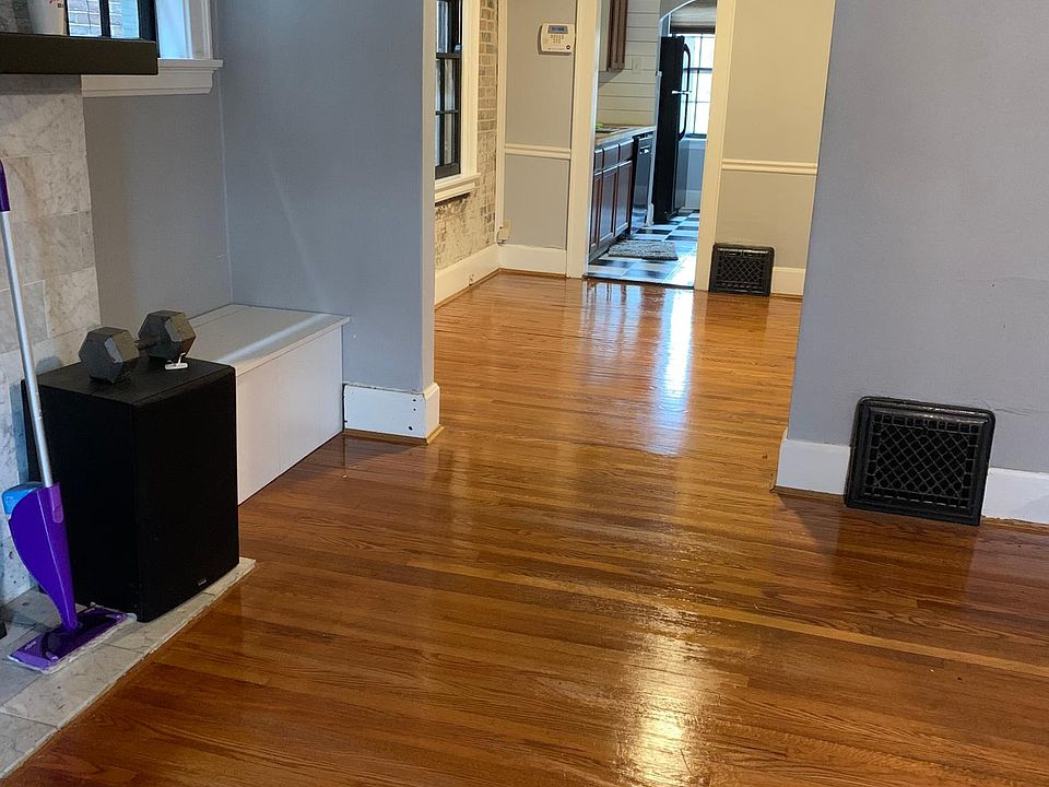 1st image of 1604 Woodburn Ave #1