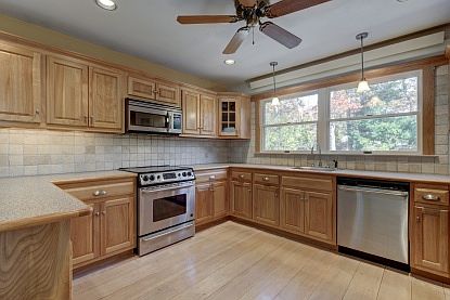2nd image of 84 Eisenhower Dr