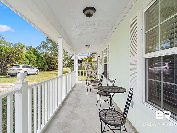 3rd image of 641 E Canal Dr