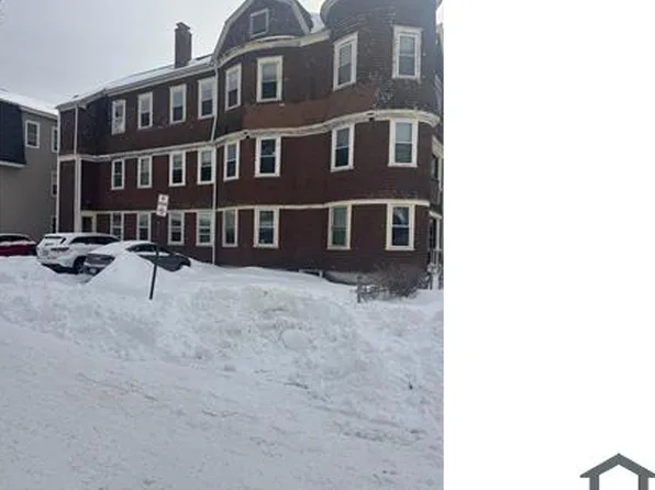 64 Sever St APT 1, Worcester, MA 01609