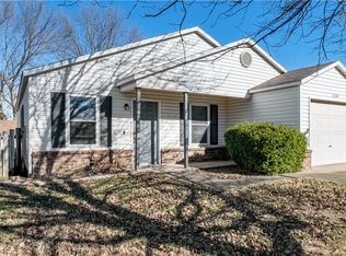 2509 SE 4th St, Bentonville, AR 72712