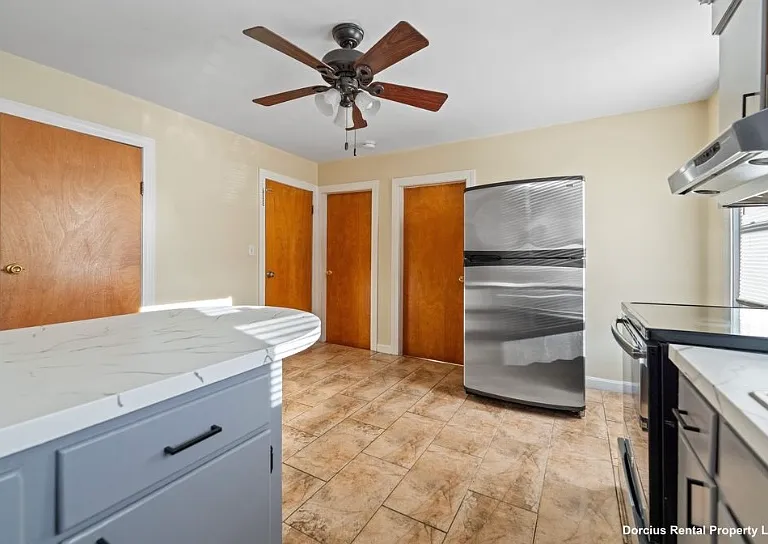 63 Moran St #1 — Photo 2