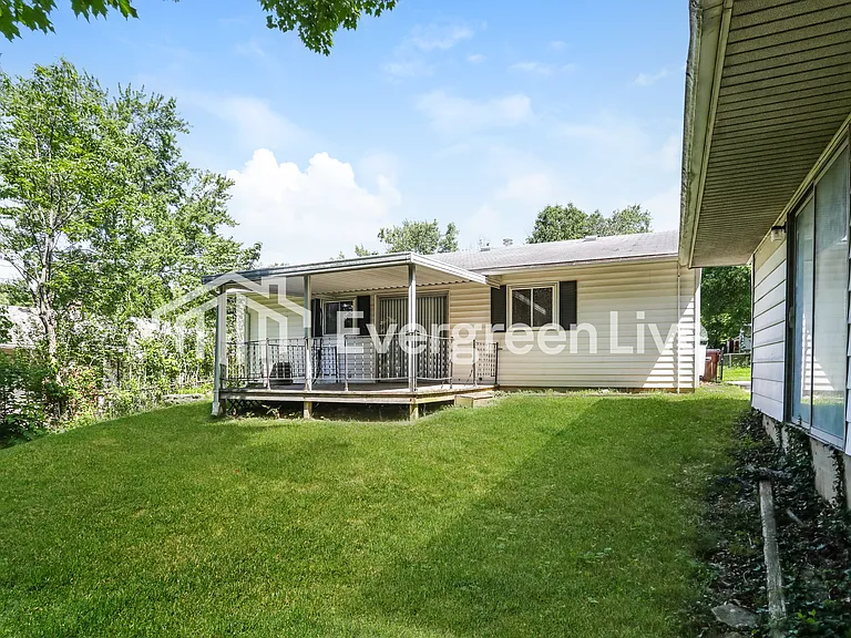 2445 Schon Dr — Photo 15
