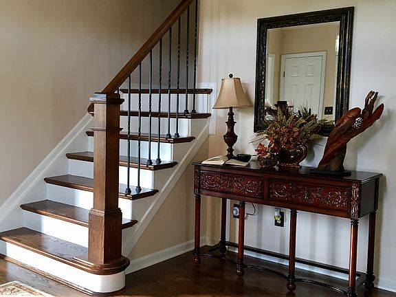 5th image of 9703 Rosewood Ct