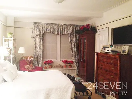 Rented by 24 7 NYC Realty Inc. | media 8