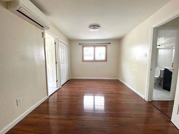 3rd image of 172 Slater Blvd #1F