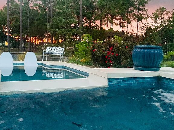 Sunsets-Living!
Heated!