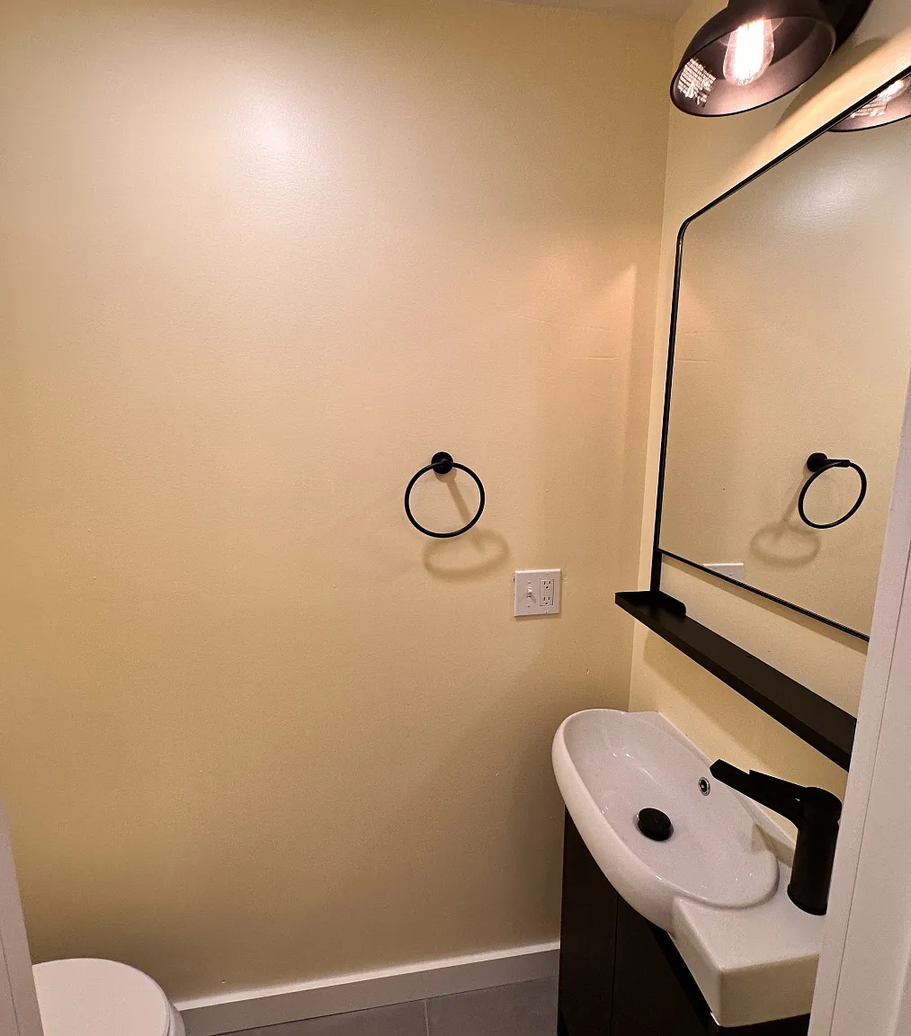 5 bed, 3.5 bath, 1650 sqft, $3,650 — Photo 4