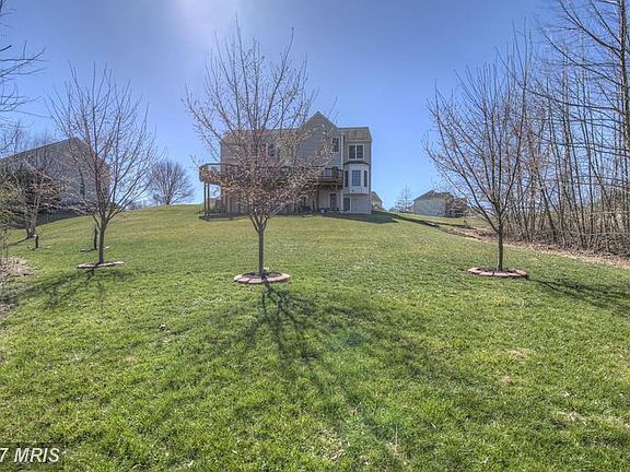 5th image of 7644 Movern Ln
