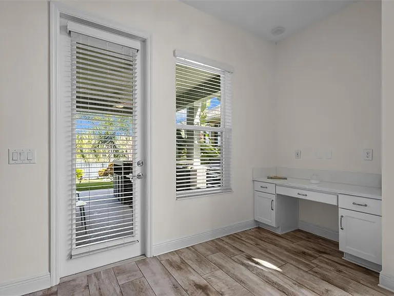 2515 Portico St — Photo 17