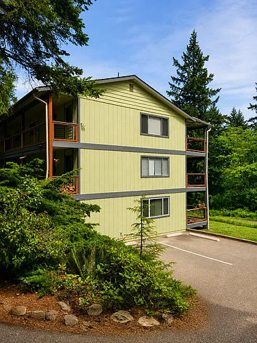 2 Bedroom 1 Bath Apartment Available in Port Hadlock! Photo 1