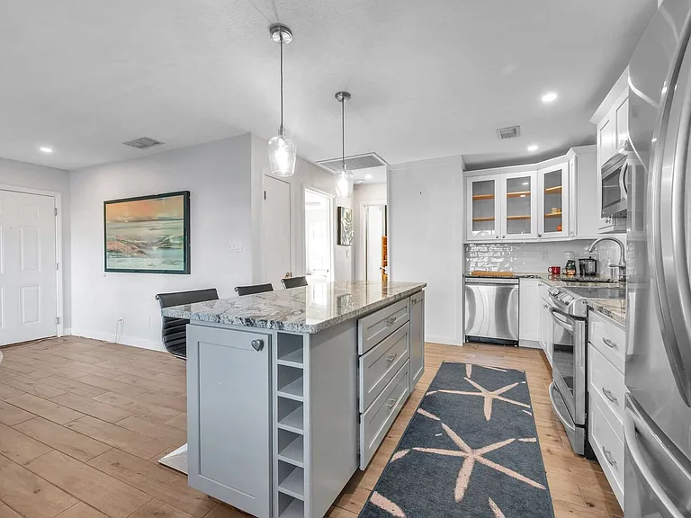 4728 Beach Dr SE #A — Photo 17