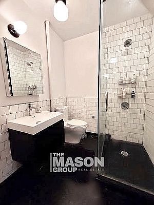 5th image of 535 E 81st St APT 4C