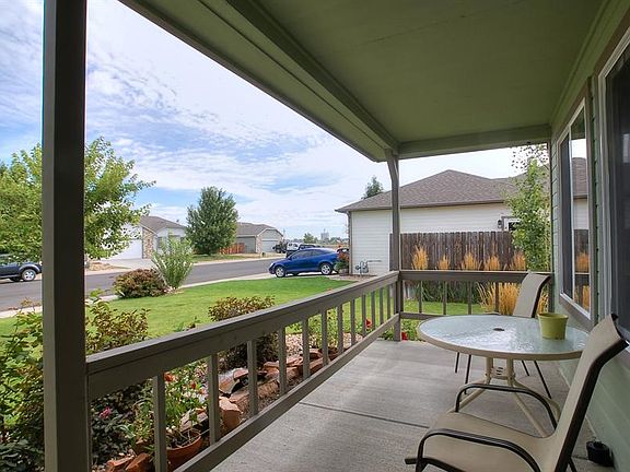 3rd image of 407 Harrow Ln