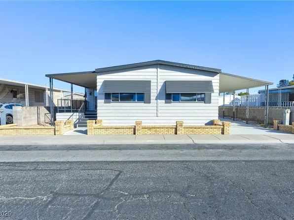 3550 Haleakala Dr, Las Vegas, NV 89122