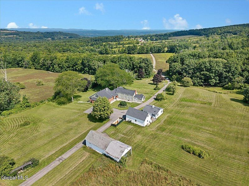 2nd image of 3405 Rynex Corners Road