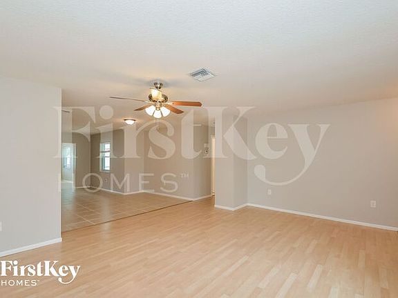 3rd image of 11019 Corrigan Ave