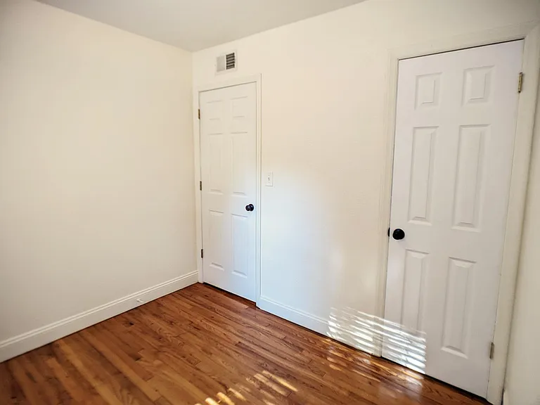 7223 Beverly St — Photo 11