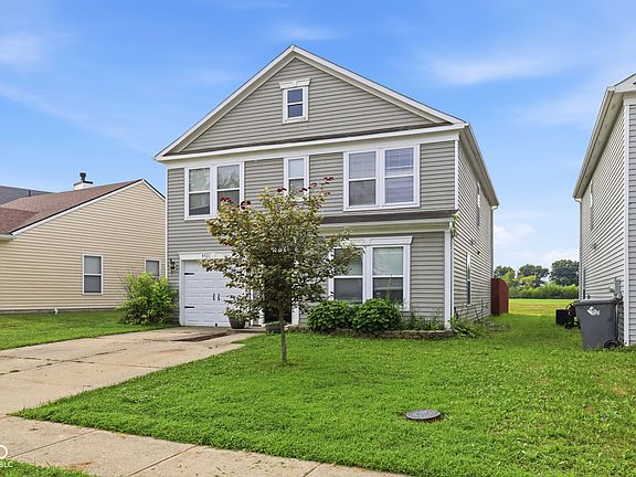 3rd image of 8821 Hosta Way
