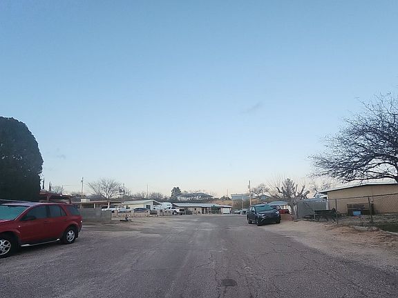 4th image of 477 E Patrick Dr
