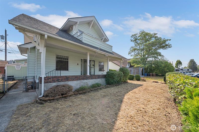 3rd image of 3629 E G Street