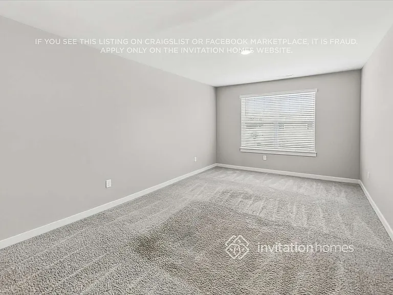 786 Mickelson Way — Photo 17