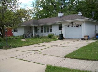 1120 Chelsea Ave, Rockford, IL 61107