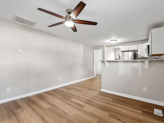 5th image of 4B Mims Ave