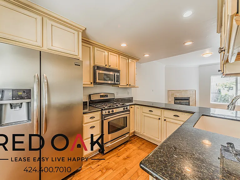 283 S Hudson Ave #19 — Photo 8