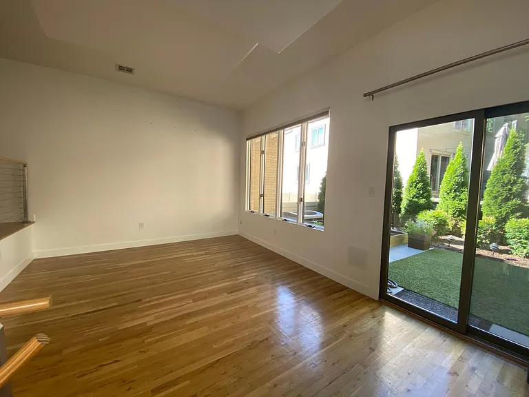 2nd floor living room