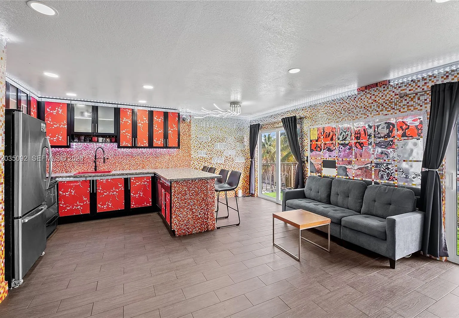 Caribbean House Condo — Photo 2