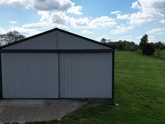 4th image of 1498 S Friendship Rd