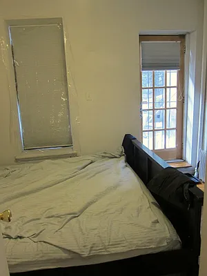 Rented by Chartwell Manhattan Realty | media 19