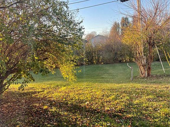 2nd image of 144 Eagle Nest Dr