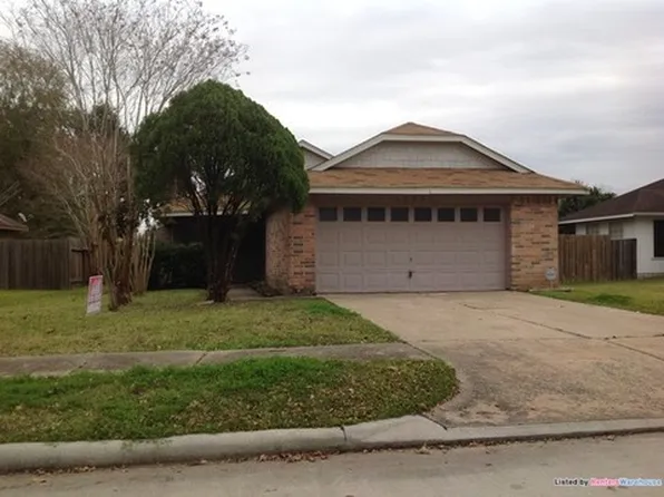 10707 Garden Place Dr, Sugar Land, TX 77498