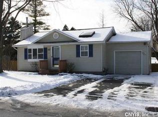 801 Webber Dr, Chittenango, NY 13037