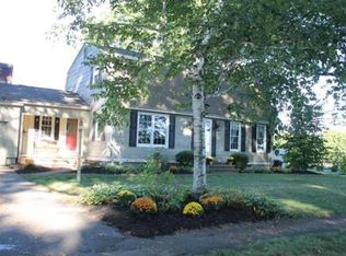 6 Old Mill Rd, Agawam, MA 01001