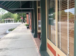 38 8th St S, Defuniak Springs, FL 32433