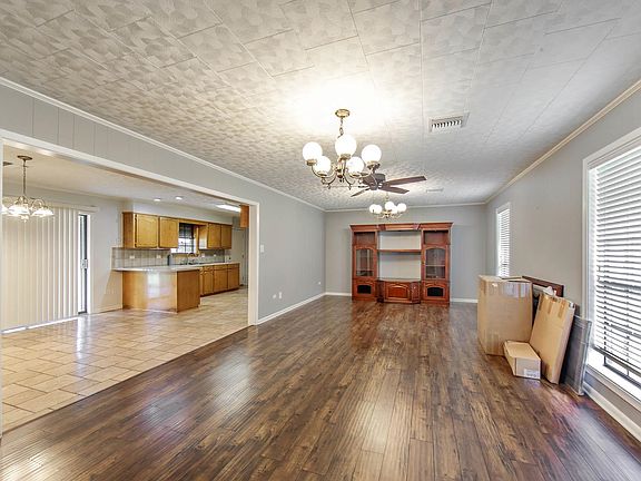 5th image of 3953 Bayou Black Dr