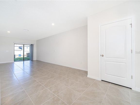 5th image of 1803 Red Canyon Dr