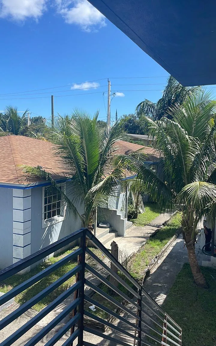 1 bed, $1,400 — Photo 2