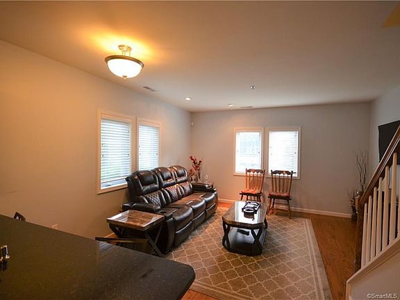4th image of 2660 North Ave #239