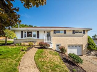 134 Meadow Dr, Bridgeville, PA 15017