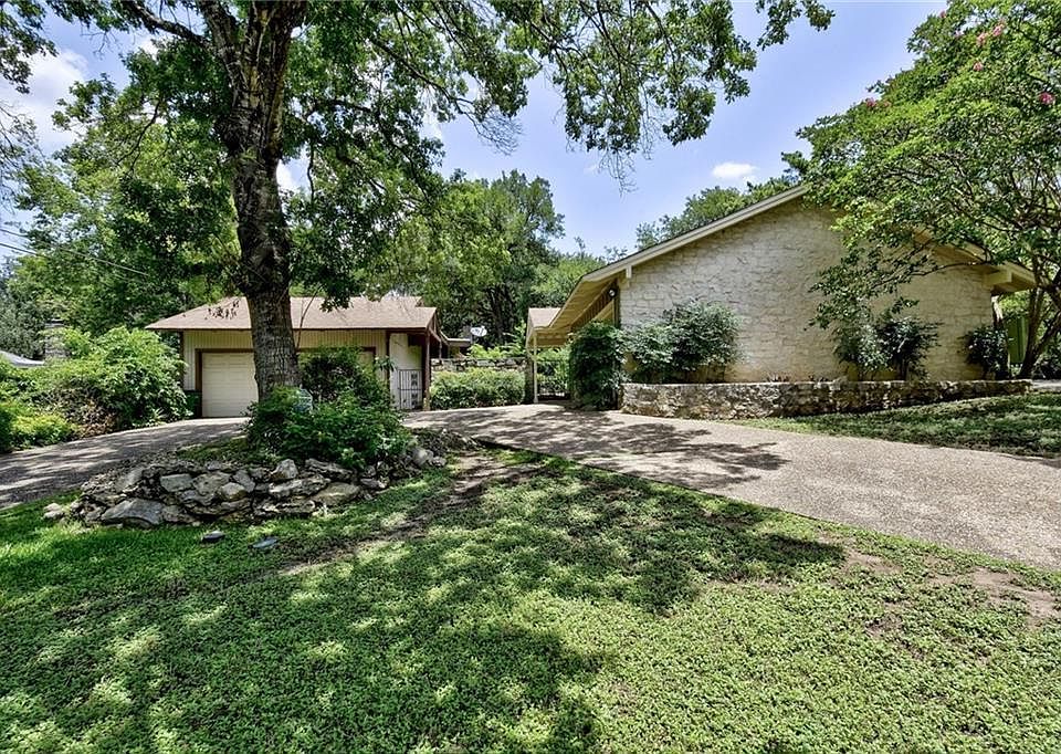 1st image of 4104 Hycrest Dr #B