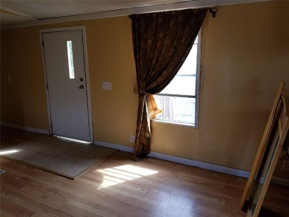 2nd image of 1157 County Road 607