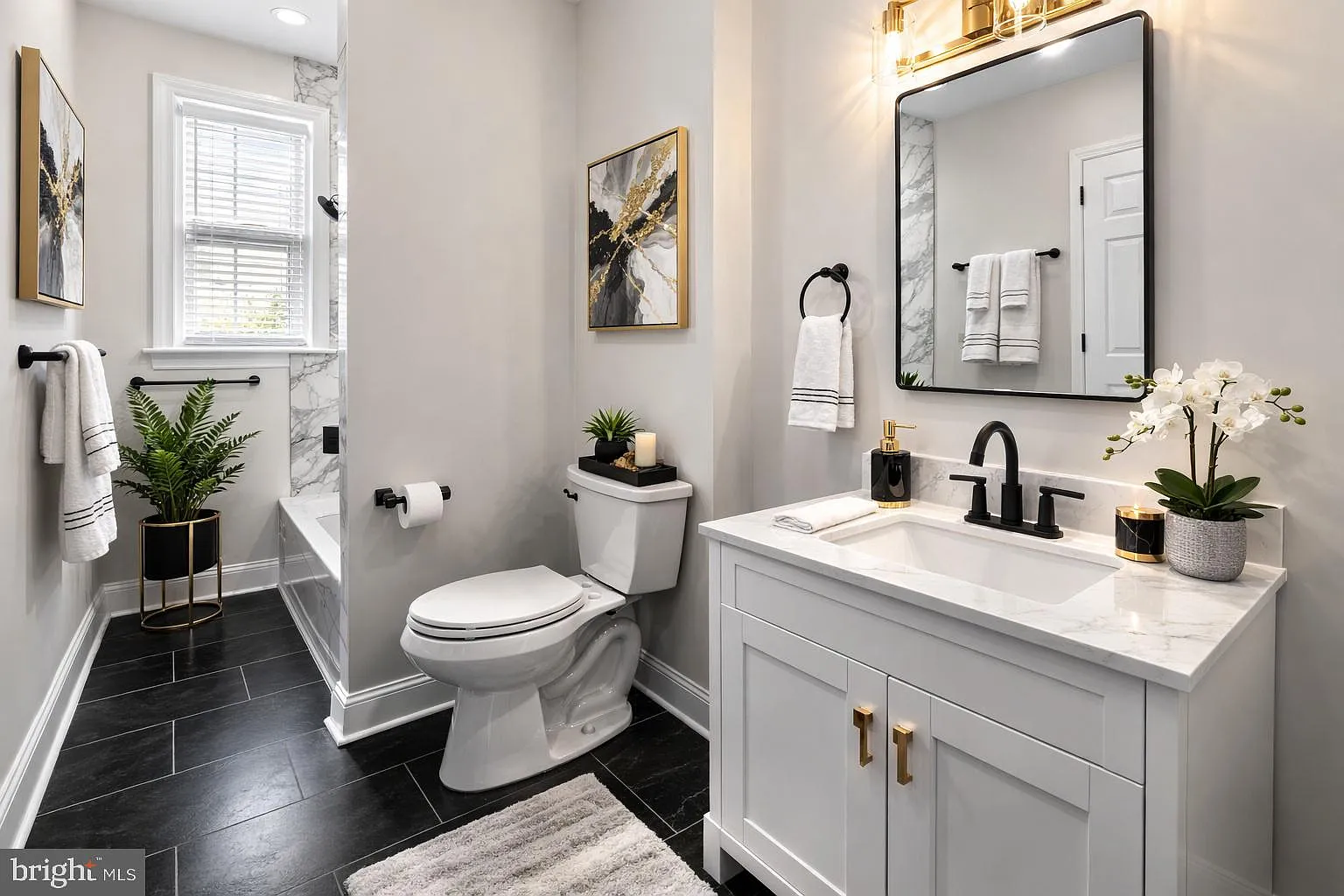 3 bed, 1.5 bath, 1300 sqft, $1,800 — Photo 3