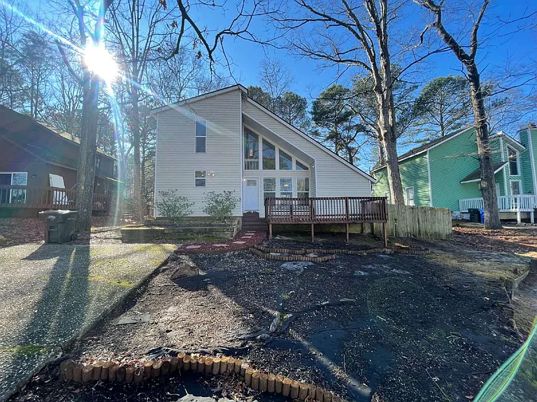 5713 Waterwood Dr — Photo 2