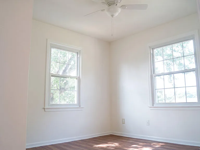 402 Forest Ct — Photo 7